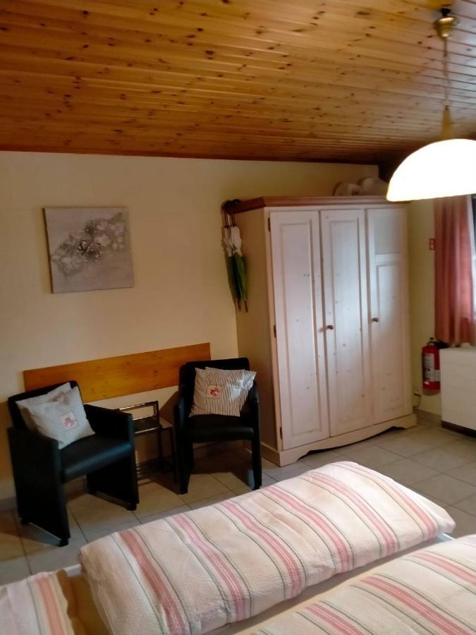 Gasthof Lederhose Diepenbeek Luaran gambar