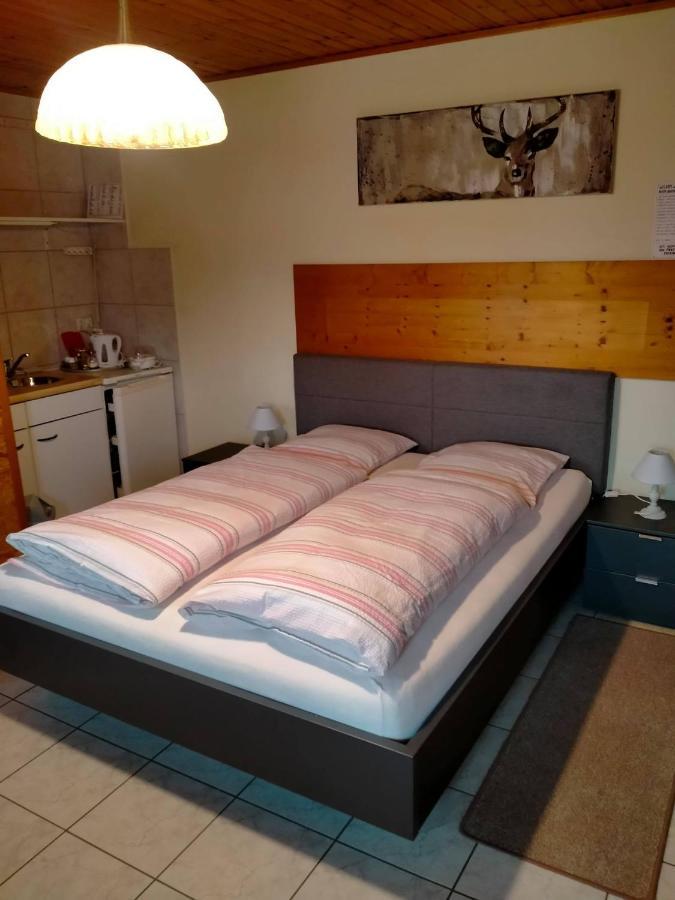 Gasthof Lederhose Diepenbeek Luaran gambar
